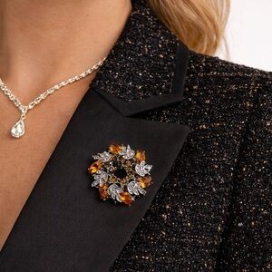 RHINESTONE YELLOW CRYSTAL SPARKLING WREATH BROOCH